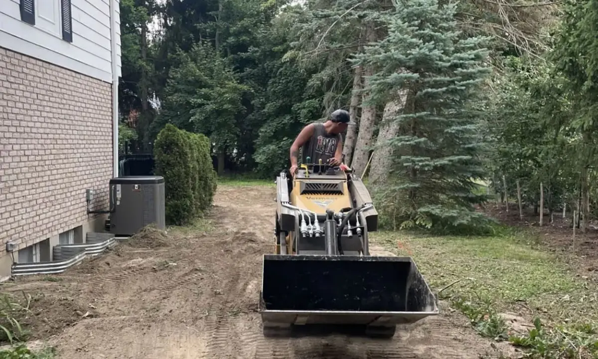 residential-lawn-leveling-yard-grading-hamilton